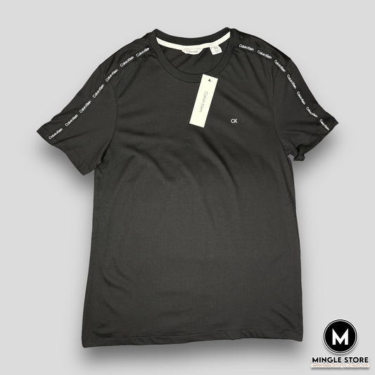 Calvin Klein Camiseta Negra con Logo