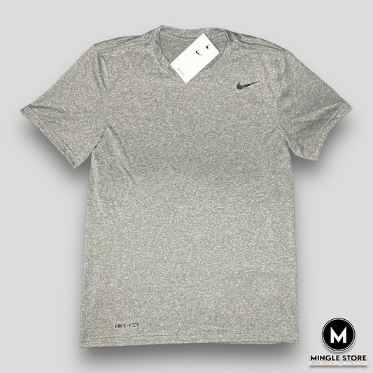 Nike Camiseta Gris Deportiva Swoosh Negro